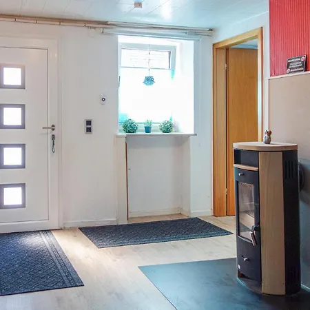 Pet Friendly In With Wifi Apartment Pelm